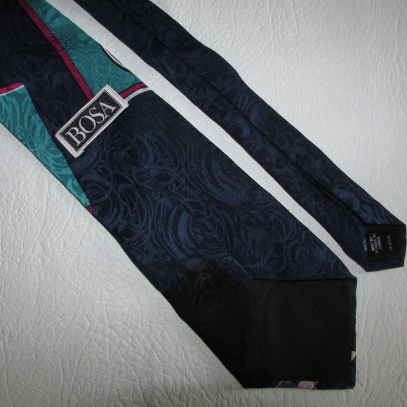 BOSA Tennis Themed Silk Tie - Picture 4 of 6